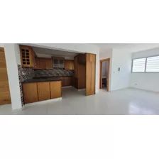 Santiago-los Llanos De Gurabo,alquilo Apartamento De 3 Hab