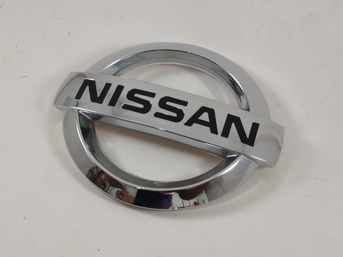 Emblema Parrilla Nissan Pick Up Np300 2008 2009 2010 2015 Foto 5