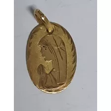 Medalla Oro Virgen Niña Grabada 18klts Amarillo Peso 0,7grs 