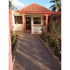 Venta De Casa De 4 Tareas En Monte Plata, República Dominicana 