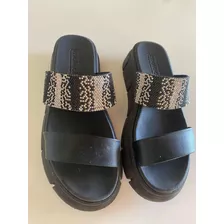 Sandalias Negras Y Brillo