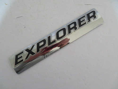 Emblema Explorer 2006-2010 En Puerta Foto 2
