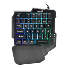 Teclado De Una Mano Gamer Nisuta Nskbg35 Color Negro Con Luz Rgb