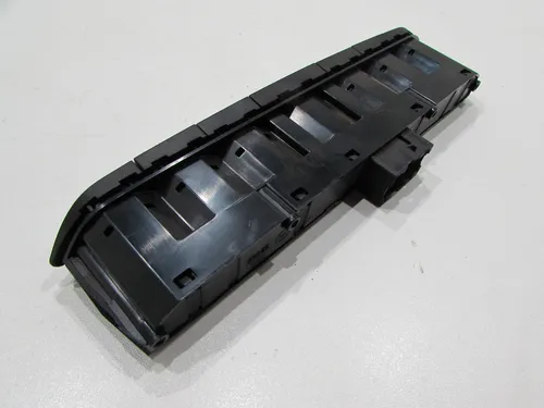 Botão Do Painel Pisca Alerta Fiat Uno 1.0 2019 6