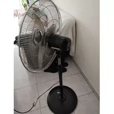 Ventilador De Pie Sin Funcionar