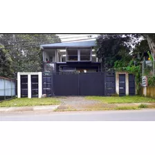 Edificio Recidencial Comercial Frente A Calle Principal 