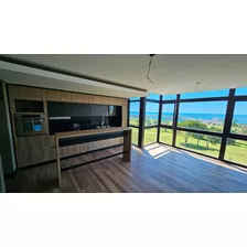 Semipiso De 2 Ambientes Con Cochera. Con Vista Plena Al Mar Y Al Golf Playa Grande