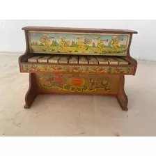 Piano De Madeira Brinquedo Raro Antigo No Estado