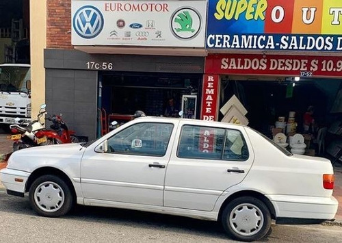 Radiador Volkswagen Gol 1.8 Foto 7