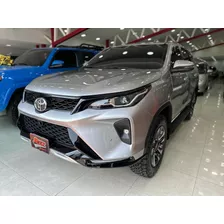 Toyota Fortuner Srx