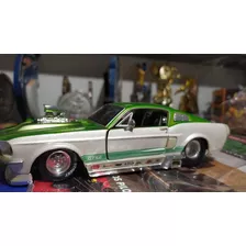 Mustang 5.0 Pro Rodz. 1:24