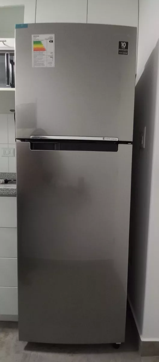 Refrigeradora Casi Nueva! - Samsung 321 L