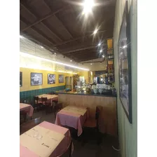 Fondo De Comercio En Villa Luro - Venta 50% Restaurante