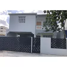 Vendo Muy Buena Casa En Residencial Amalia San Isidro 