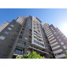 Raul Gutierrez Vende, Apartamento Zona Este De Barquisimeto, Lara.. Mls #23-33680