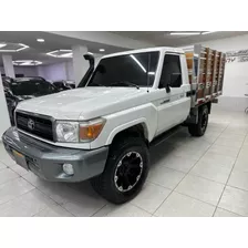 Toyota Land Cruiser 4.0 Estaca 4x4 2014