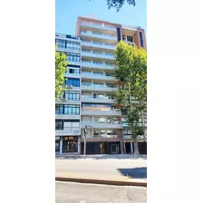 Apartamentos De 2 Dormitorios, Sobre Bv. España Con Vistas Al Parque Rodó. Imperdible Oportunidad