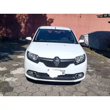 Renault Logan 2014 1.6 Dynamique Hi-power 4p