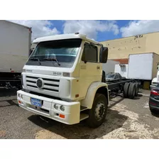 Vw 24220 Worker Ano 2011 Truck