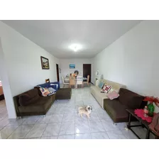 Apartamento Com Sacada A Venda 