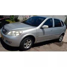 Lifan 520i 5 Puestos