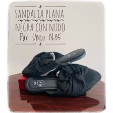 Sandalia Plana Negra Con Nudo N°35