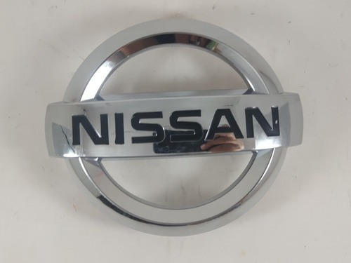 Emblema Parrilla Nissan Versa 2015 2016 2017 2018 2019 Foto 3