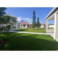 Se Vende Villa Ubicada En Villa Riva Duarte