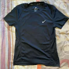 Remera Nike Negra