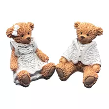 Casal De Ursinho Resina Sentado Decorativo 13,5cm Altura