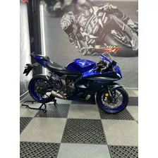 Yamaha R7