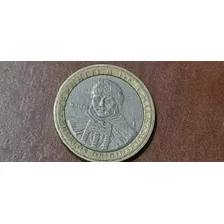 Moneda De 100 Pesos Chilenos Año 2001, Mal Acuñada En Borde.