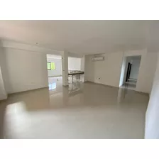 Apartamento En Paramillo Suites - 162m2