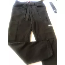 Pantalón Zara. Con Bolsillos. Tipo Cargo.