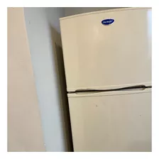 Refrigerador Acros Blanco 11 At001t 110v