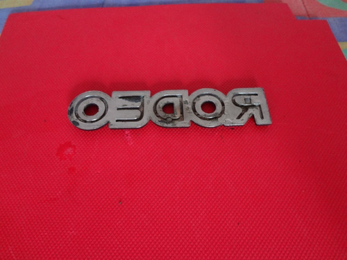 Emblema Isuzu Rodeo 1991-1997 Foto 3