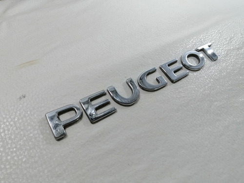 Emblema Peugeot Cajuela Peugeot 307 Modelo 2001-2008 Foto 4