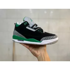 Tenis Jordan 3 Negros Verde