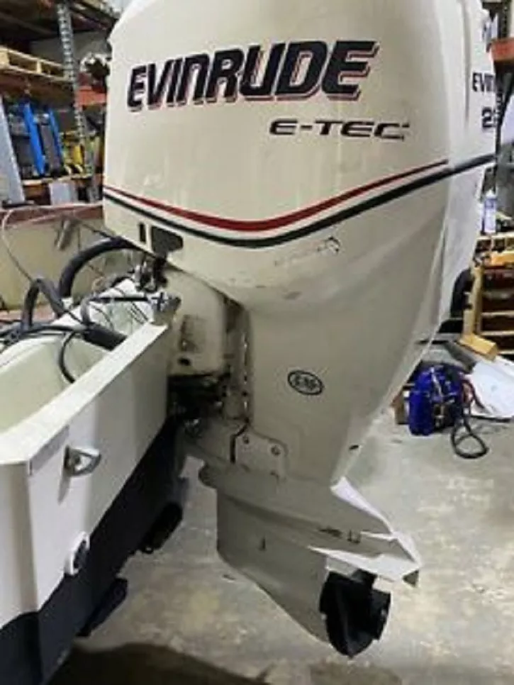  Usednew Pair Evinrude Twin 150 Hp Outboard Motor