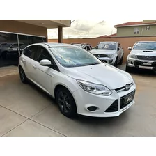 Ford Focus 1.6 S 16v 2014