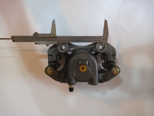 Caliper Nissan Sentra B15 2000-04, Par Foto 4