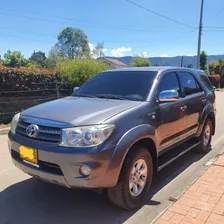 Toyota Fortuner Sr5 2010