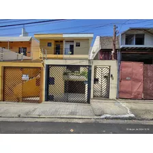 Sobrado Com 210m2, 3 Quartos Sendo 1 Suíte, 5 Vagas 