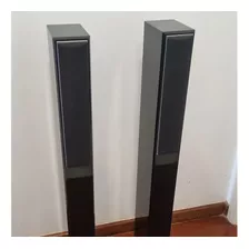 Par De Caixas De Som Yamaha Black Piano Tipo Torre 120 Watts