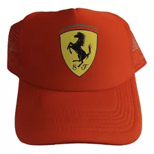 Gorra Trucker Con Red Roja Logo Ferrari