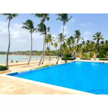 La Villa Está Ubicada A Pasos De La Playa Y Del Hermoso Beach Club Con Piscina Y Otras Amenidades.