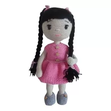 Boneca Cabelo Preto De Trança E Vestido Rosa Amigurumi