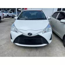 Toyota Vitz Automática 
