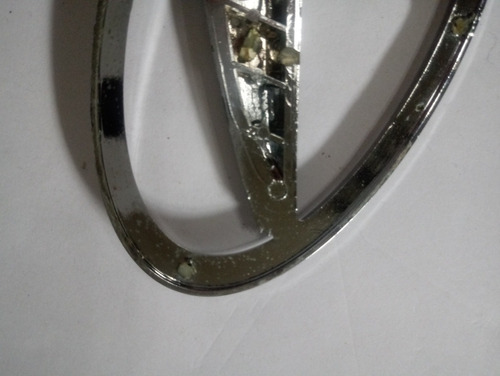 Emblema Hyundai Elantra Usado Plastico Cromo Oem  Foto 6
