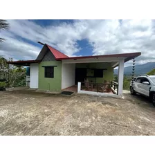 Vendo Hermosa Villa En Jarabacoa Con Árboles Frutales